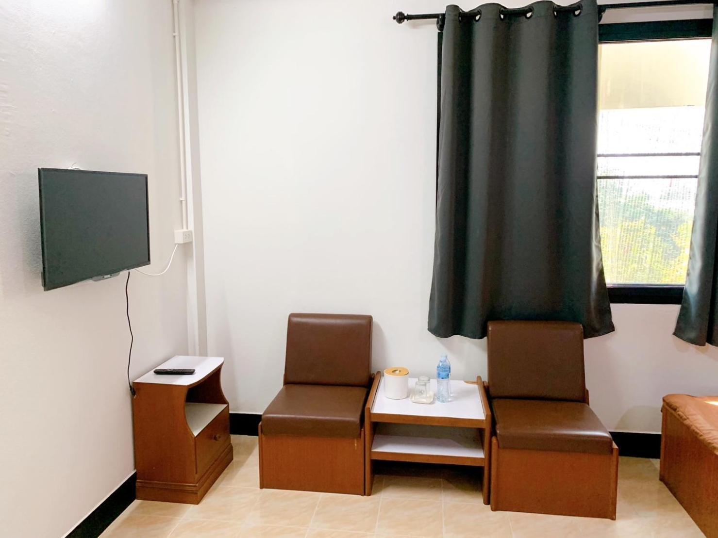 Nakhonratchasima Tokyo Hotel מראה חיצוני תמונה