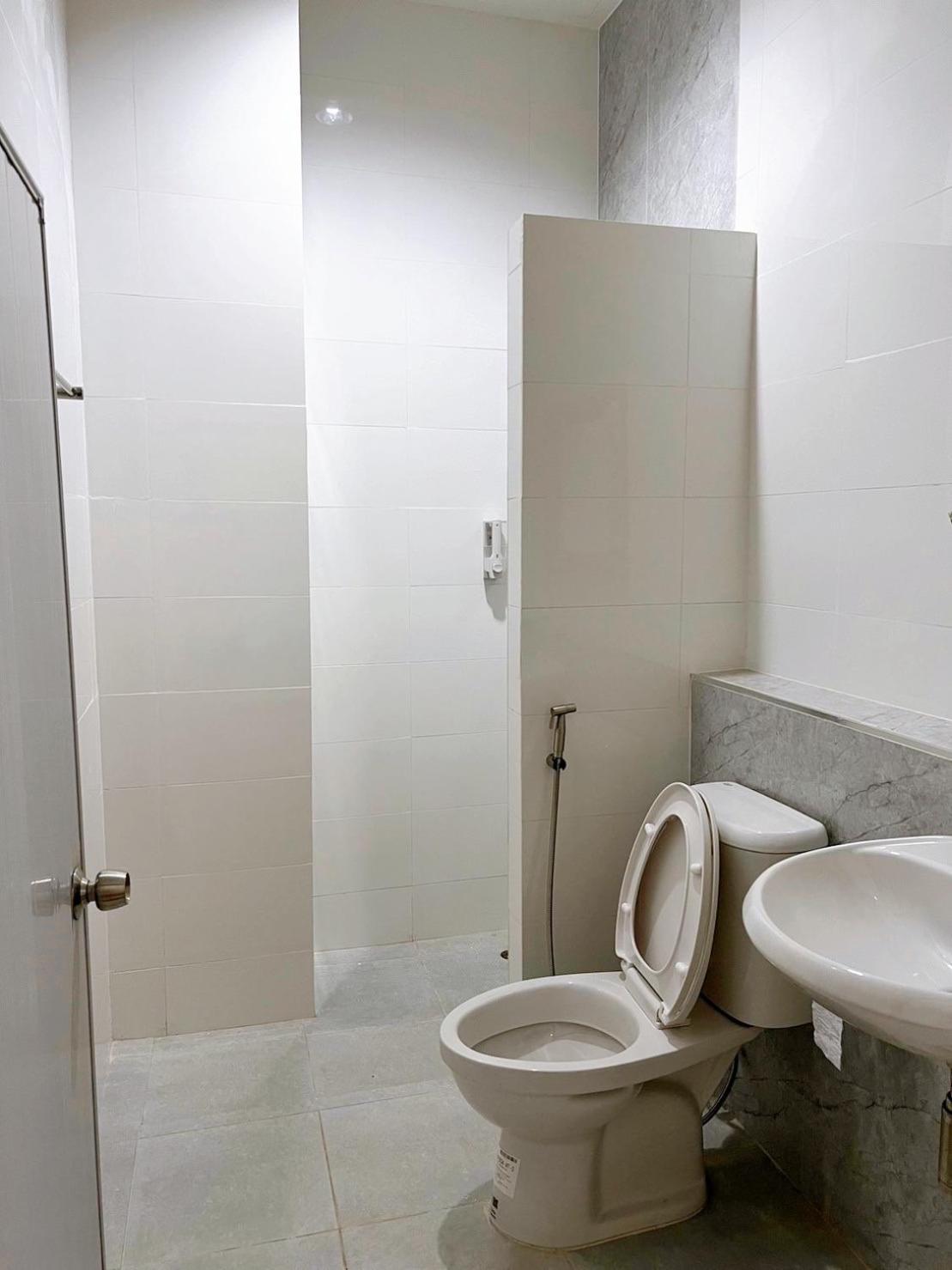 Nakhonratchasima Tokyo Hotel מראה חיצוני תמונה